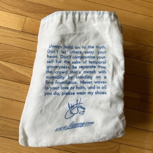 John Fluevog Mansfield Black White & Blue Leather Shoe Size 9 worn once indoors - Picture 12 of 15